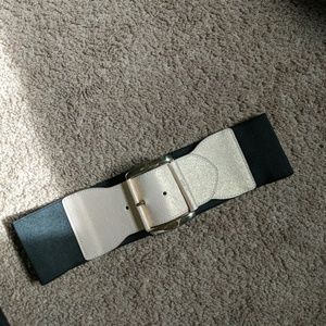 Express elastic belt. Worn maybe one time !